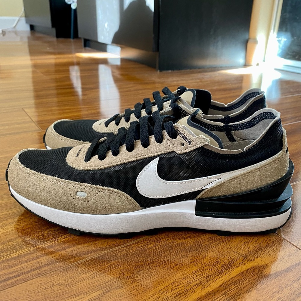 Nike Waffle One running shoes